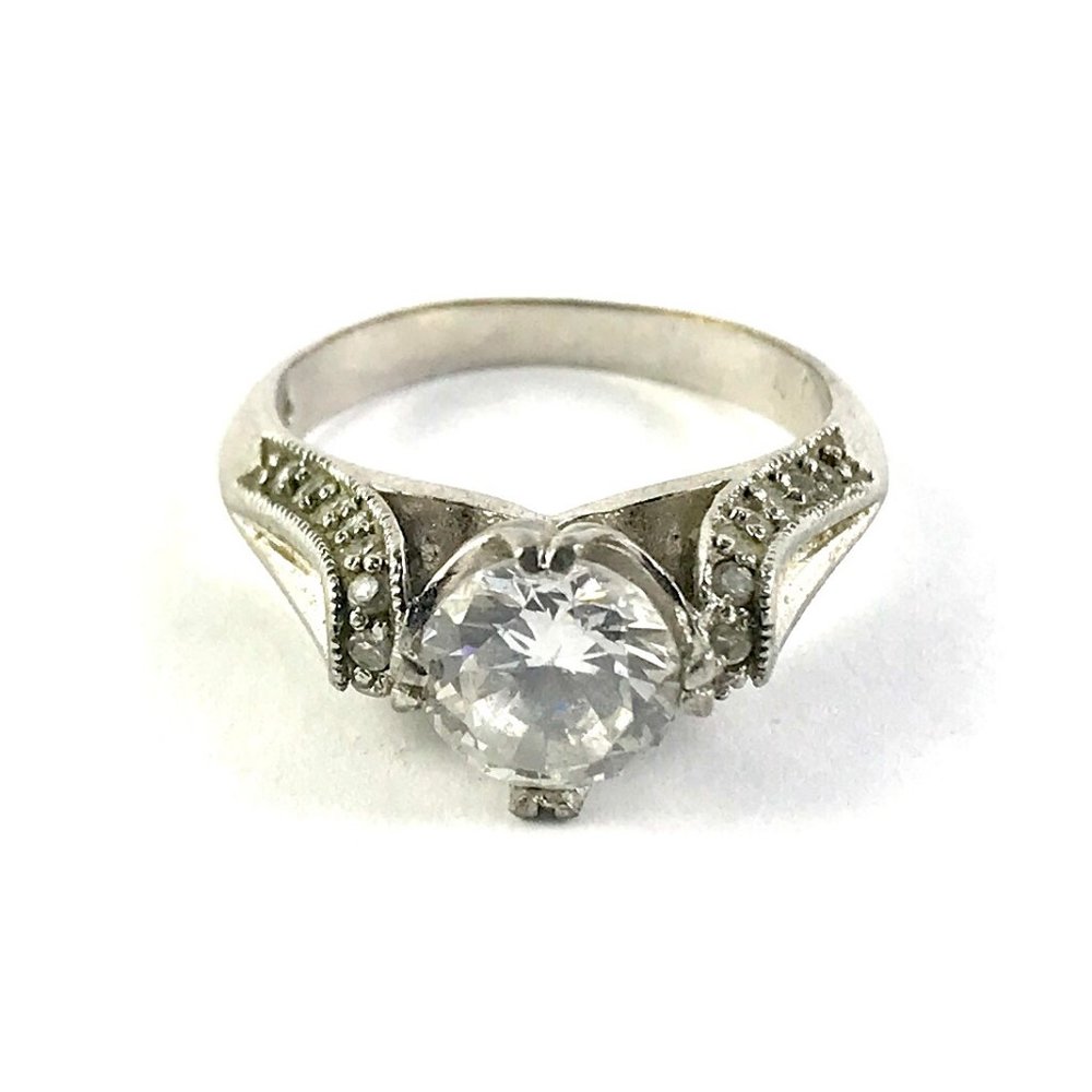 Pretty CZ Silver Ring Size 7